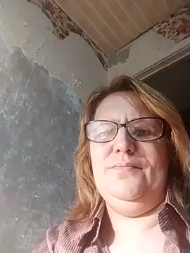 Forest-Lady élő XXX-chatje