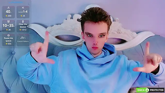 ArthurWhitee's Live XXX Chat