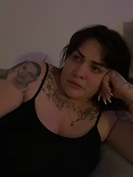 HeyBABYGIRLのライブXXXチャット