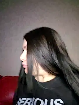 AliceX69 Show in webcam