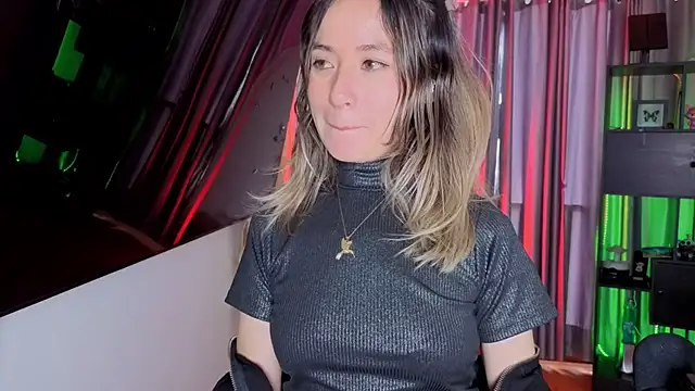 Chat +18 de Nicky_sexfire ao vivo