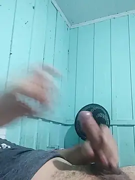 Show modela diasoliver2017 na web-kameri