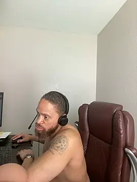 Fathero1time élő XXX-chatje