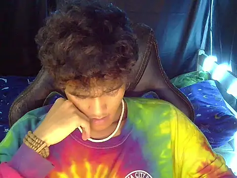 hugekenbigcock Show Webcam