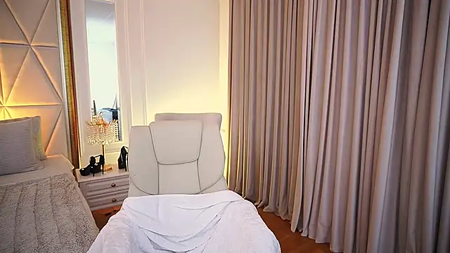 XXX chat uživo modela GraceCandy