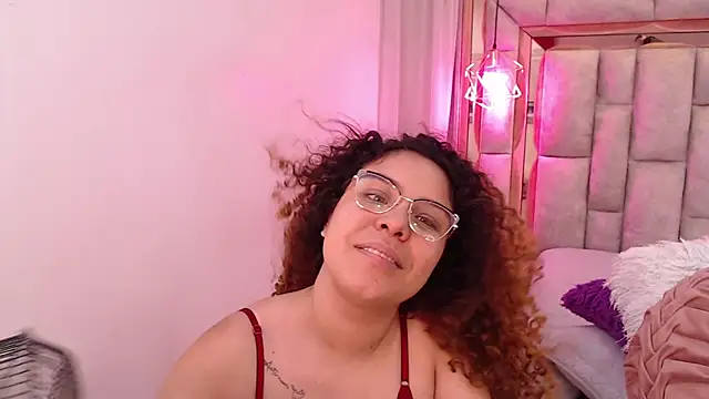 Czat XXX na żywo – AllisonAdams_