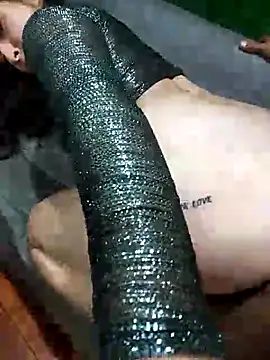 Živý XXX chat MaskedLatinaX