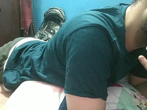 Precumboner লাইভ XXX চ্যাট