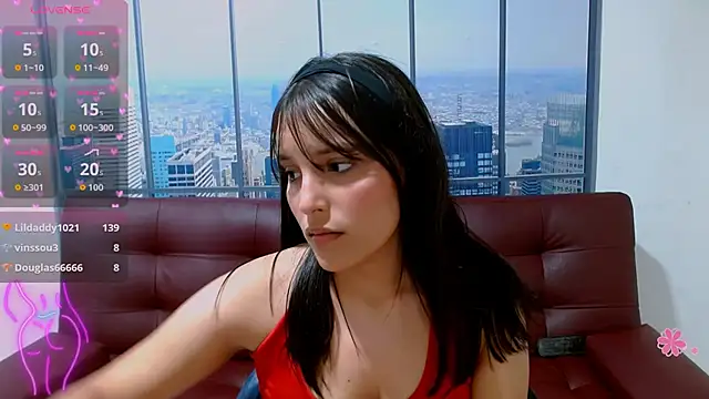 Nathaly_18_ Adlı Modelin Canlı XXX Sohbeti