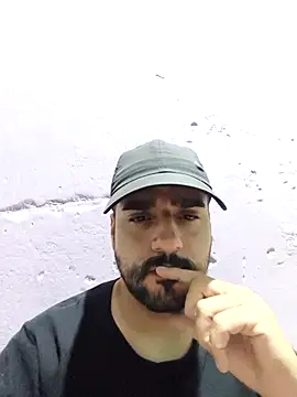 gusto14cm Show in webcam