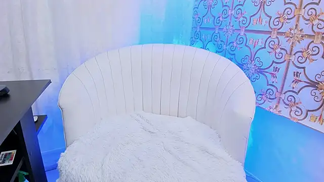 NewDannii – Kamerová šou