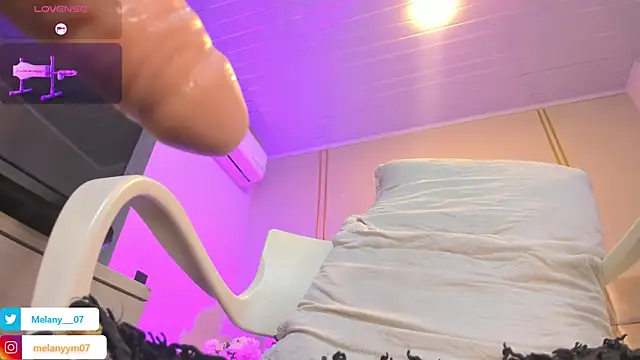 Melany__08 Chat XXX in diretta