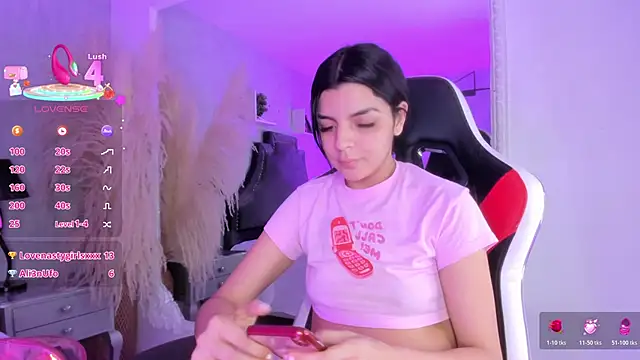 แชท XXX สดของ KarelyMitchel