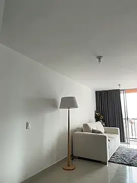 samm4044 Adlı Modelin Canlı XXX Sohbeti