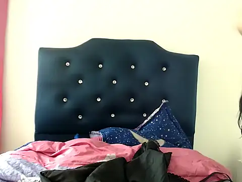 MisNicol Live XXX-Chat