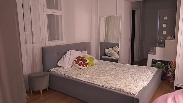 ShinBeckel Chat XXX live