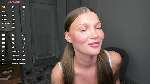 UuGrech Chat XXX in diretta