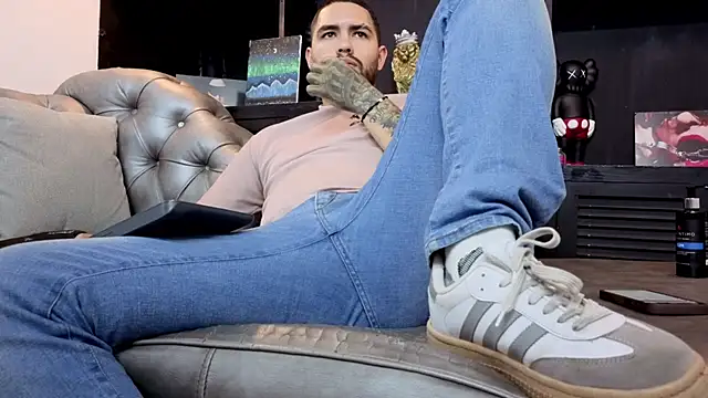 matteosantos: απευθείας συνομιλία ΧΧΧ