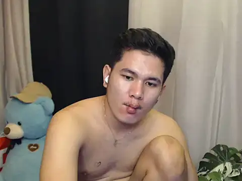 master_levi élő XXX-chatje