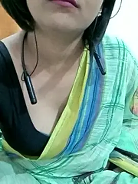 Queen_Kushi4 Chat XXX in diretta