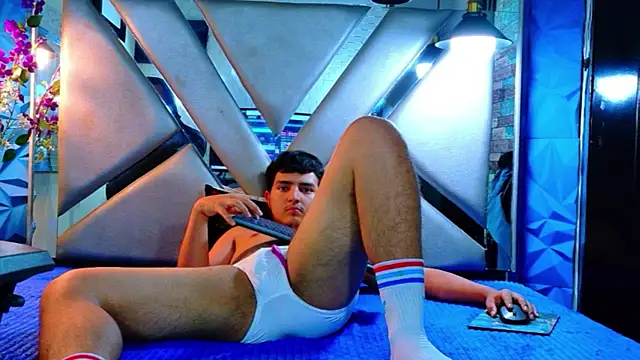 Oliver_Jamees – webcam-show