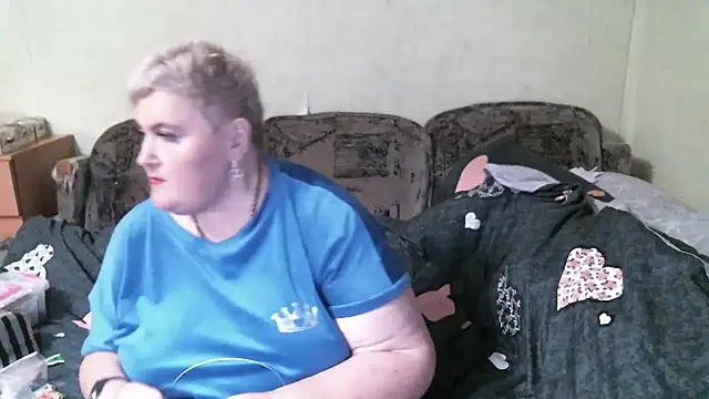 Lana555 Adlı Modelin Canlı XXX Sohbeti