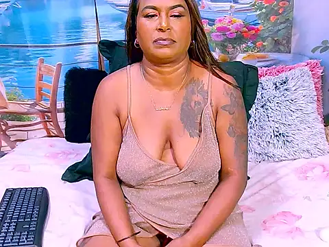 indiansparkle Adlı Modelin Canlı XXX Sohbeti