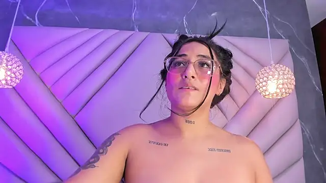 Ibbie_drastic's Live XXX Chat