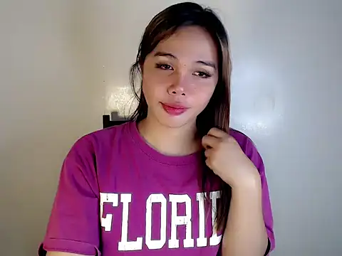 Živý XXX chat yolly_fox