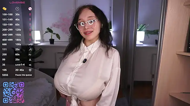 HannaHayles   网络视讯表演