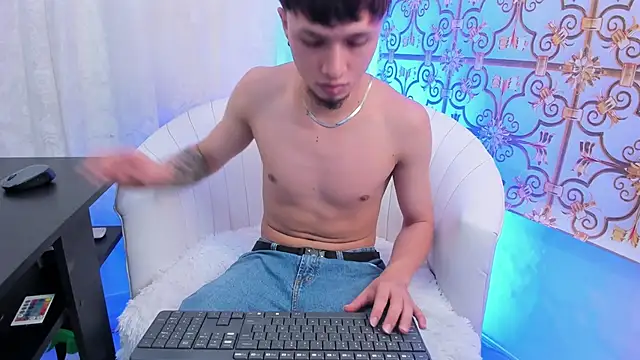 NewDannii's Webcam Show