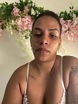 ArielleMillerr-: вебкам-шоу