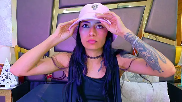 Chatroom XXX en direct de NicoleEsposito