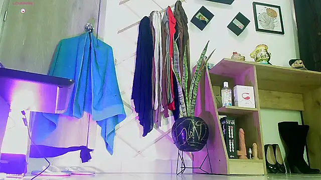 Chatroom XXX en direct de myla_sarah