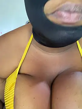 XXX chat uživo modela BlackXCoeur