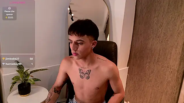 Show modela LeoHard__ na web-kameri