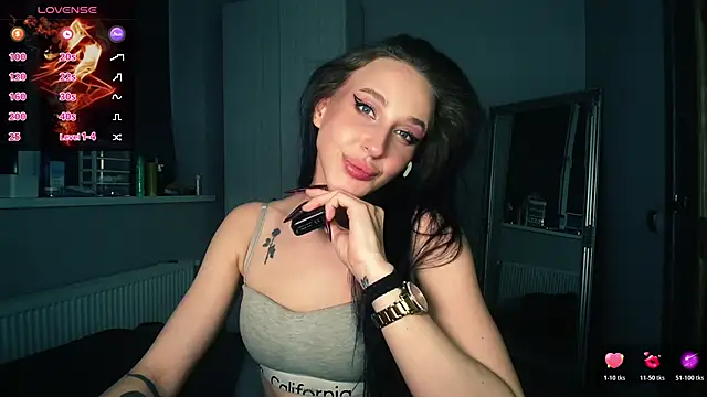 AliceTurnOn's Live XXX Chat