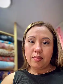 VIOLETA-25_ Live XXX-chat