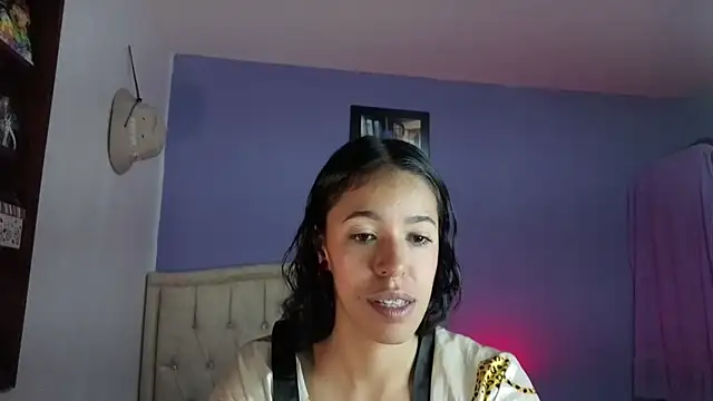 Chat +18 de stephania_t ao vivo