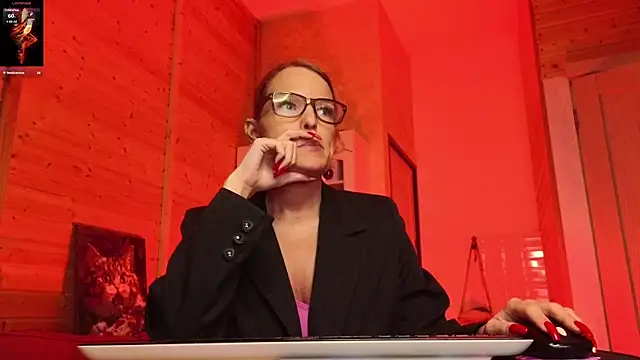 دردشة Lady_Shine الجنسية المباشرة