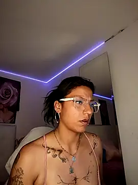 XXX chat uživo modela SamathaMay