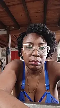 Chat +18 de ChanneldelaCroix ao vivo