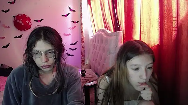 Briar_y_Blair Show in webcam