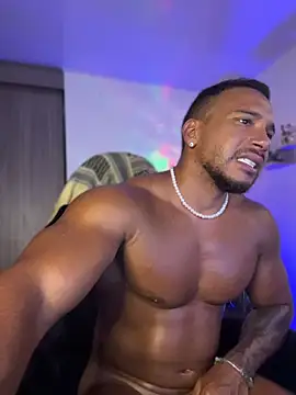 FreszX: вебкам-шоу