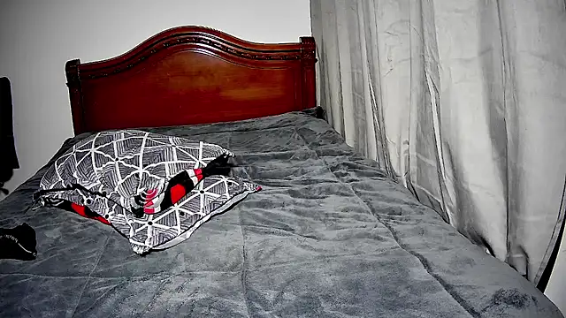 Show modela Nickiki-666 na web-kameri