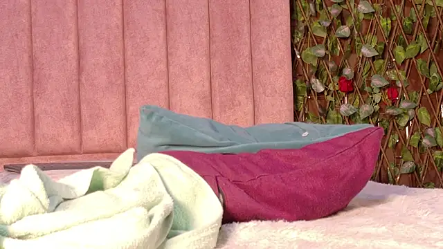 MiaJanss – Live XXX-chat