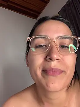 Val12777 Live XXX-chat