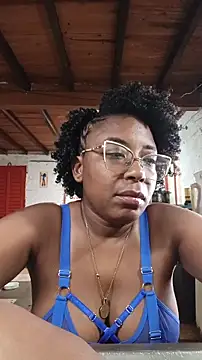 Chat +18 de ChanneldelaCroix ao vivo