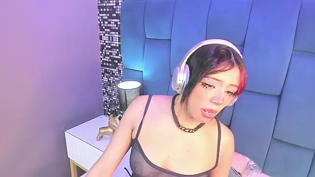 reze_chaw's Live XXX Chat