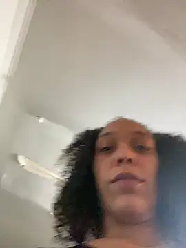 Velvetraexo webkamerás műsora